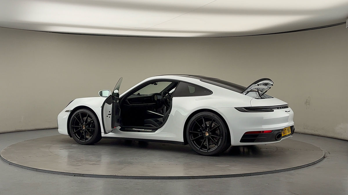 More views of Porsche 911