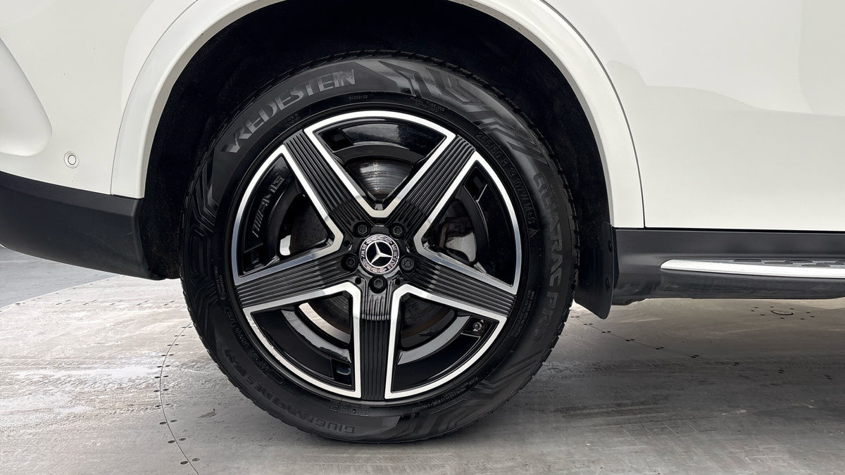 Mercedes-Benz GLC Image 10