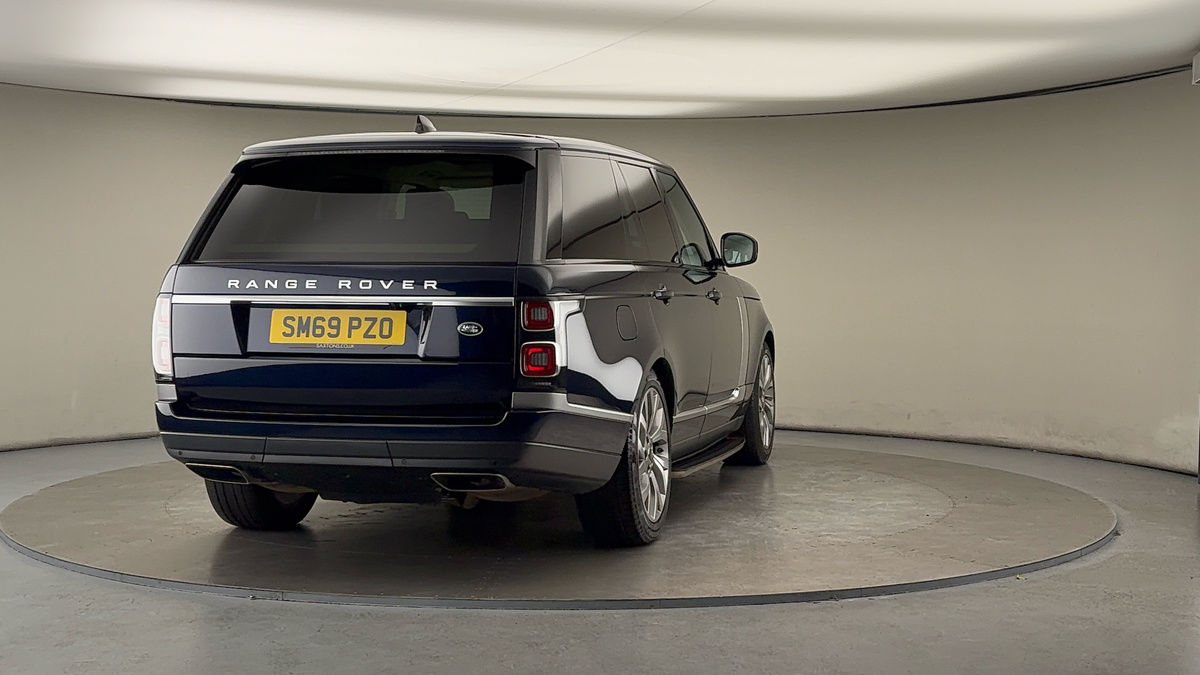 More views of Land Rover Range Rover