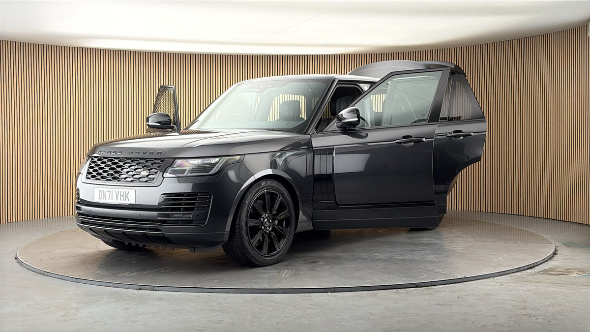 More views of Land Rover Range Rover