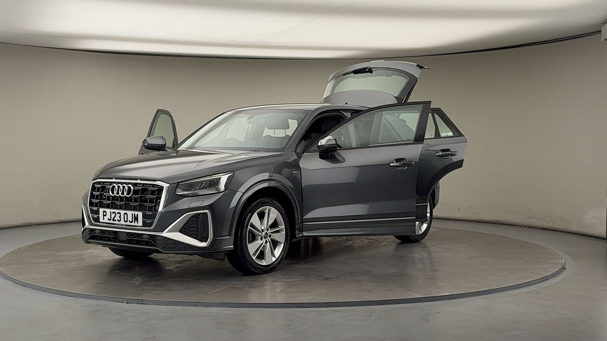 More views of Audi Q2