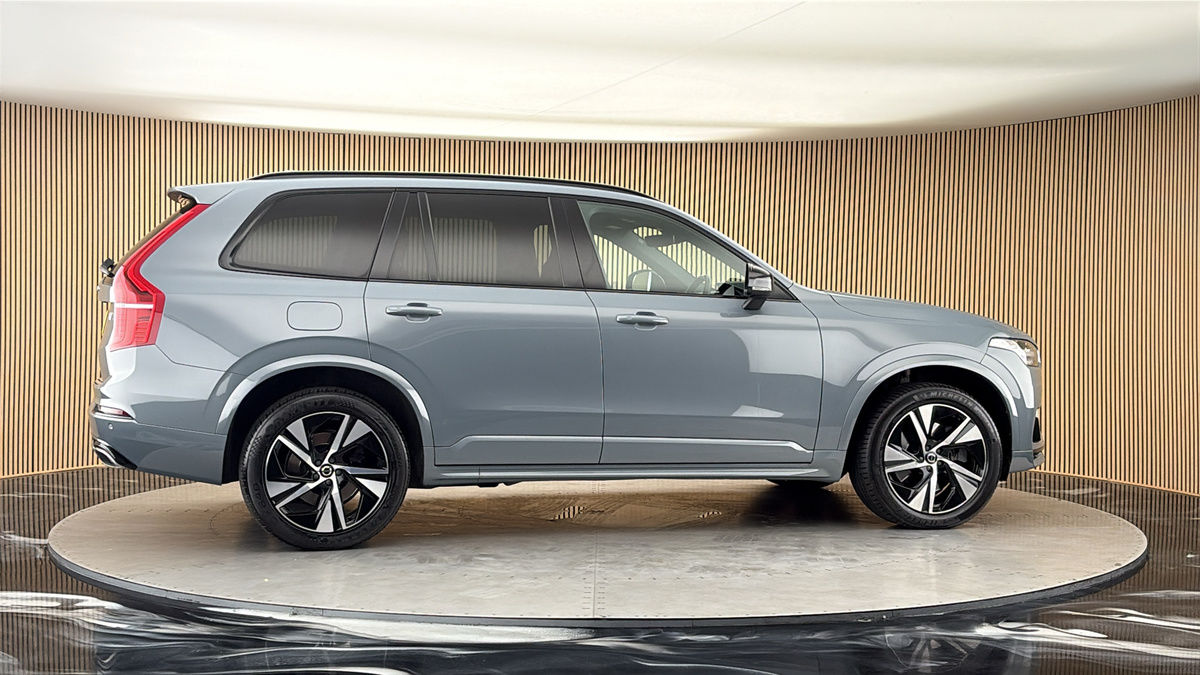More views of Volvo XC90
