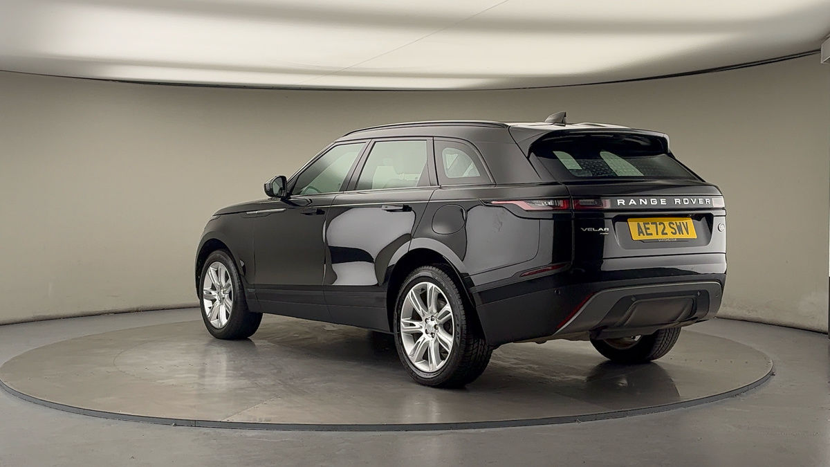 Land Rover Range Rover Velar Image 2