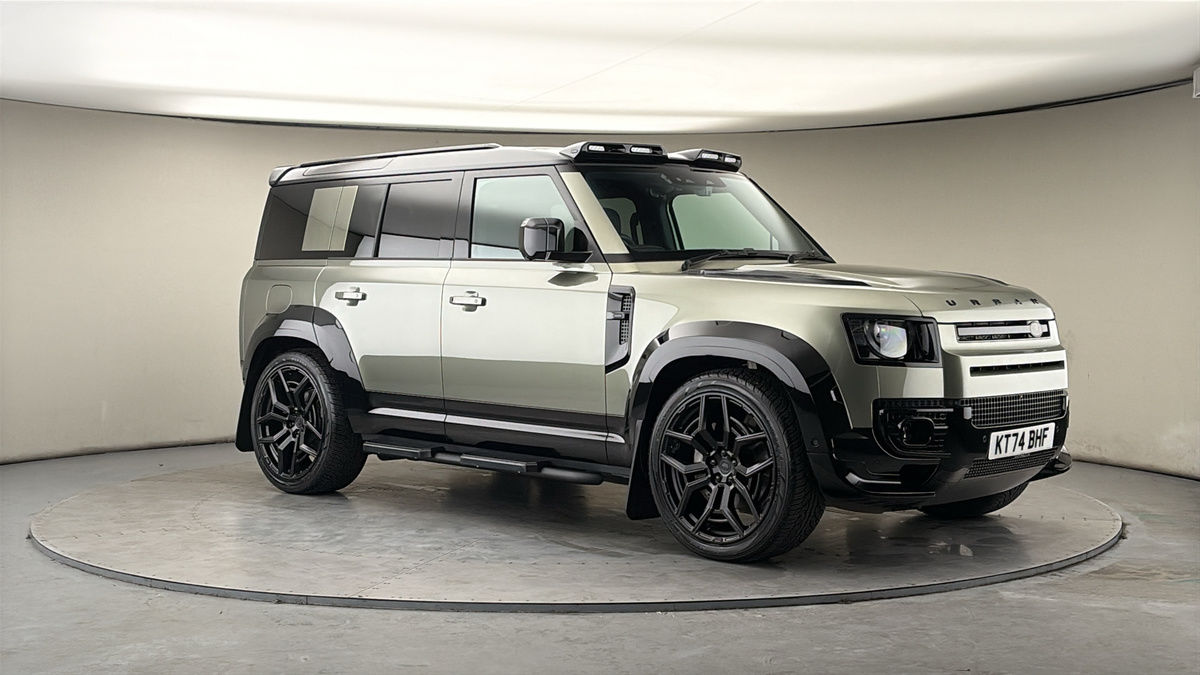 More views of Land Rover Defender 110