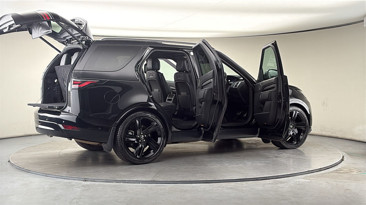More views of Land Rover Discovery