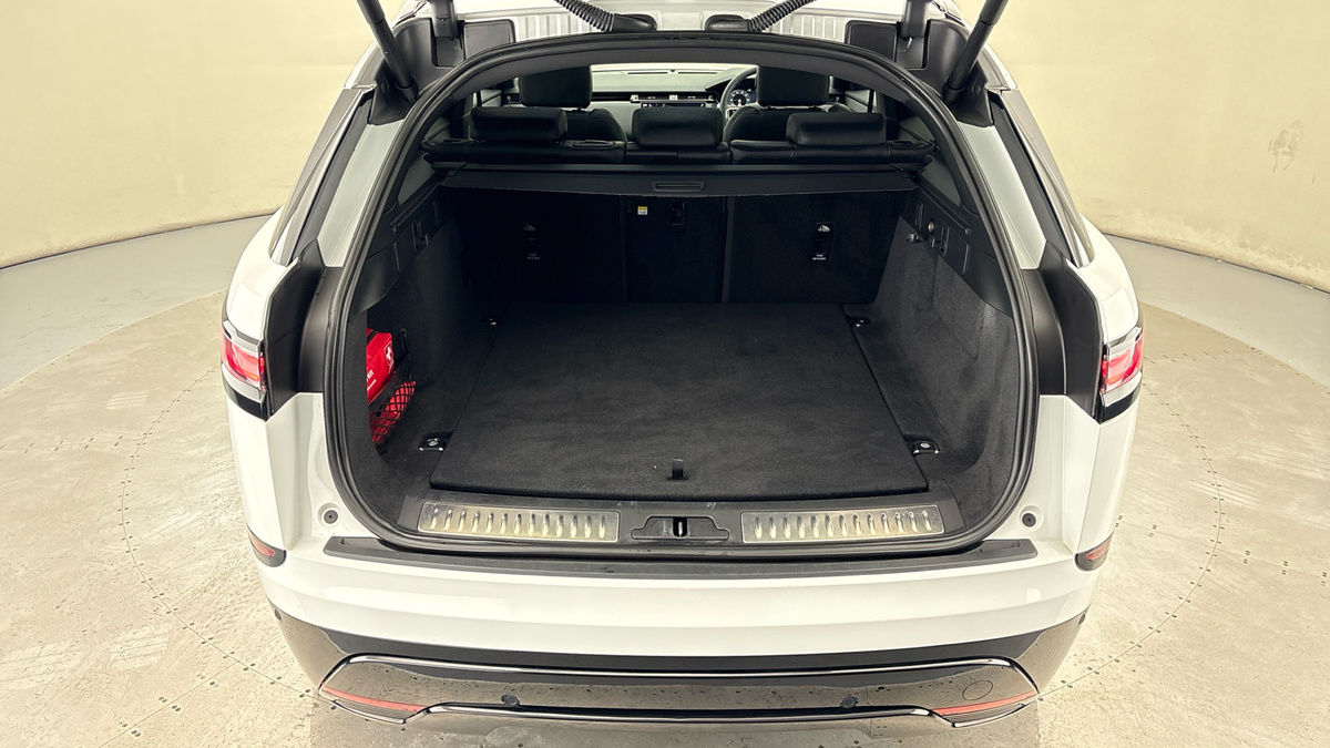 Land Rover Range Rover Velar Image 11