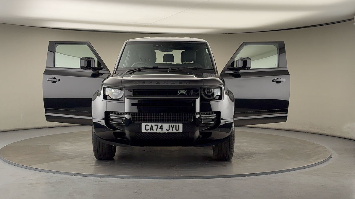 More views of Land Rover Defender 90