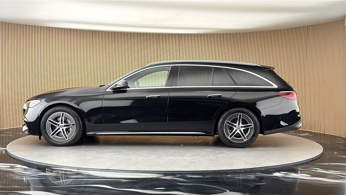 Mercedes-Benz E Class Image 15