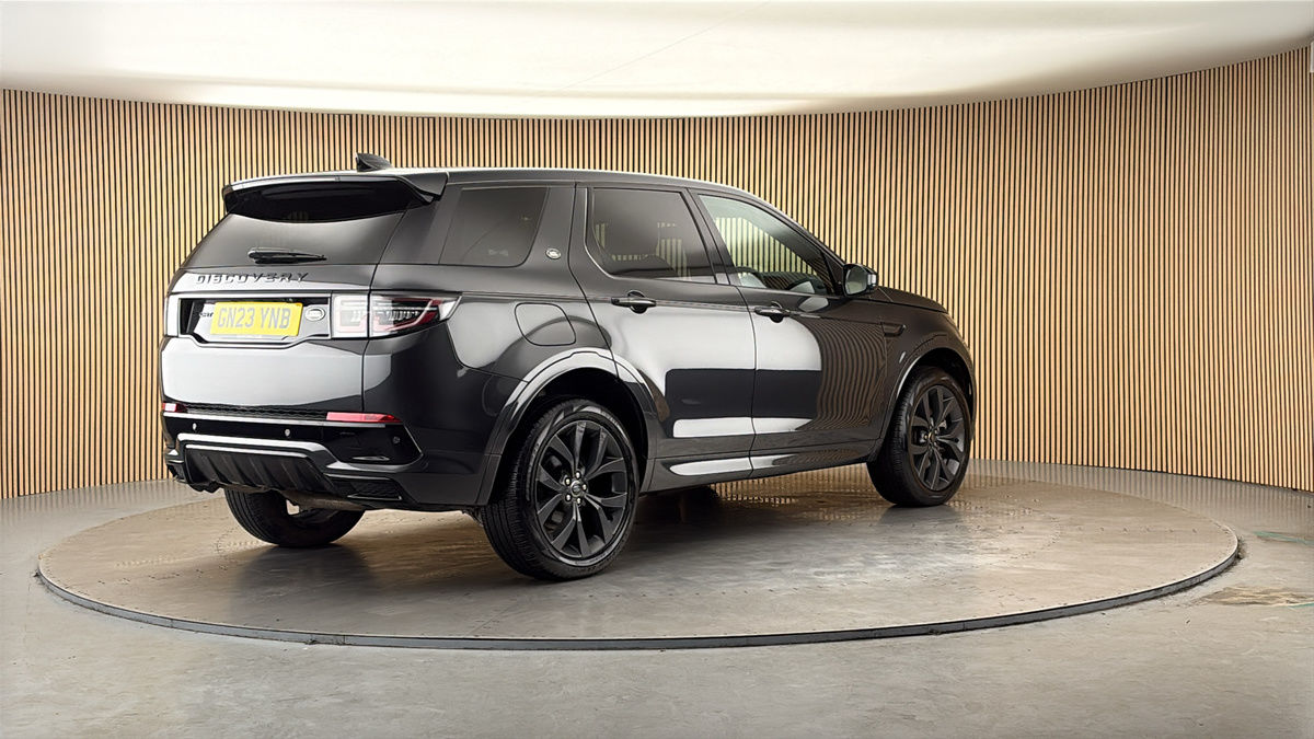 Land Rover Discovery Sport Image 21