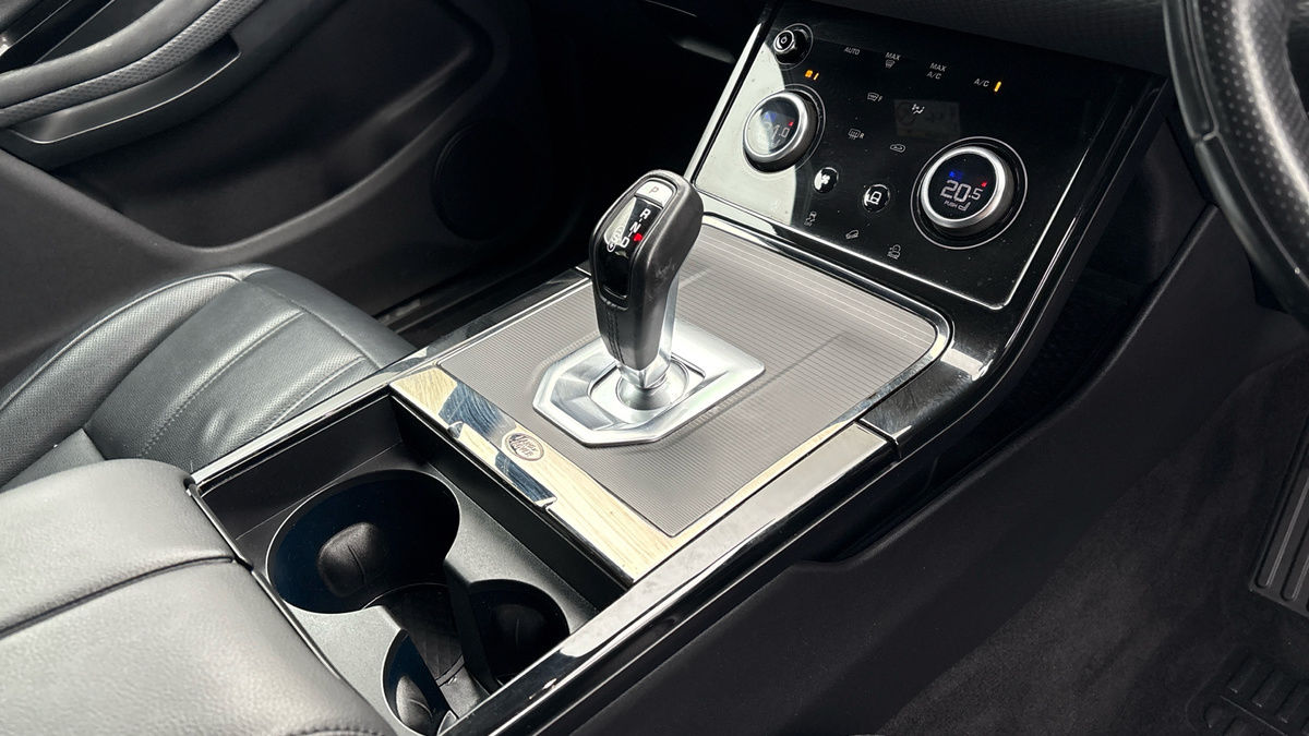 Land Rover Range Rover Evoque Image 18