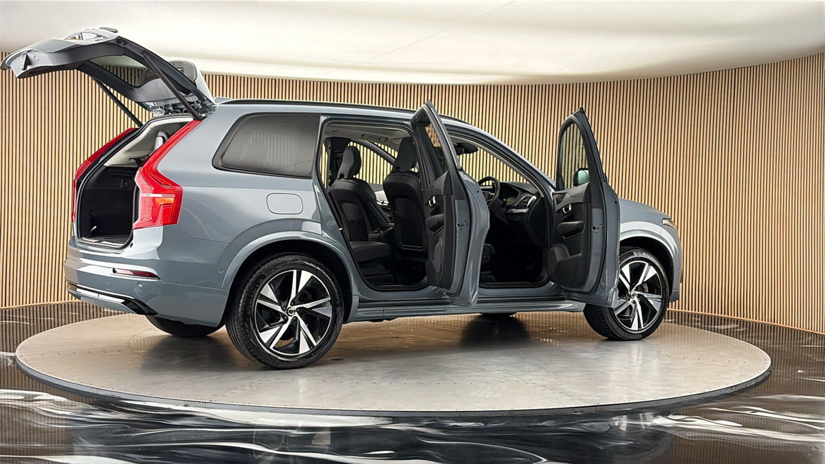 More views of Volvo XC90