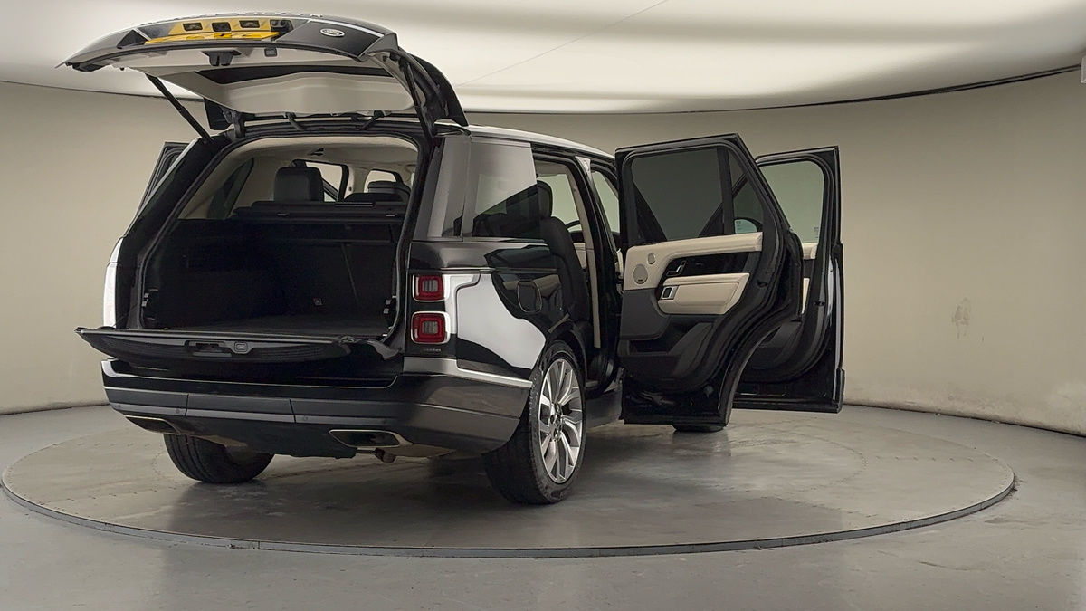 More views of Land Rover Range Rover