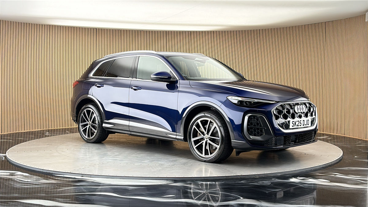 More views of Audi Q5