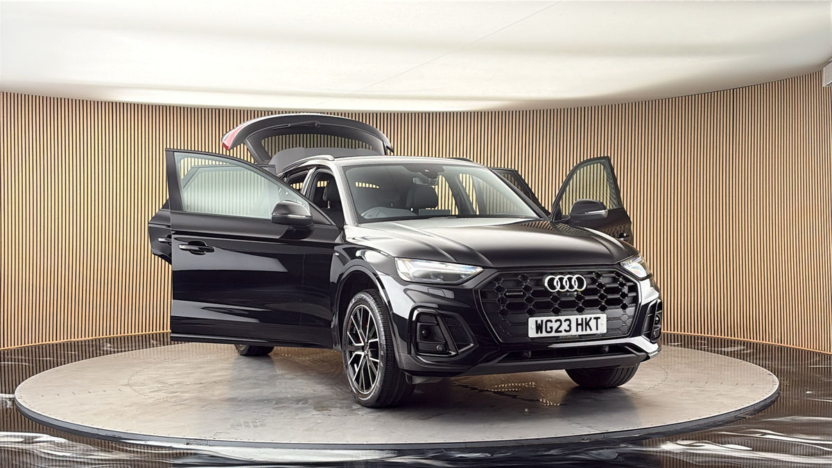 More views of Audi Q5
