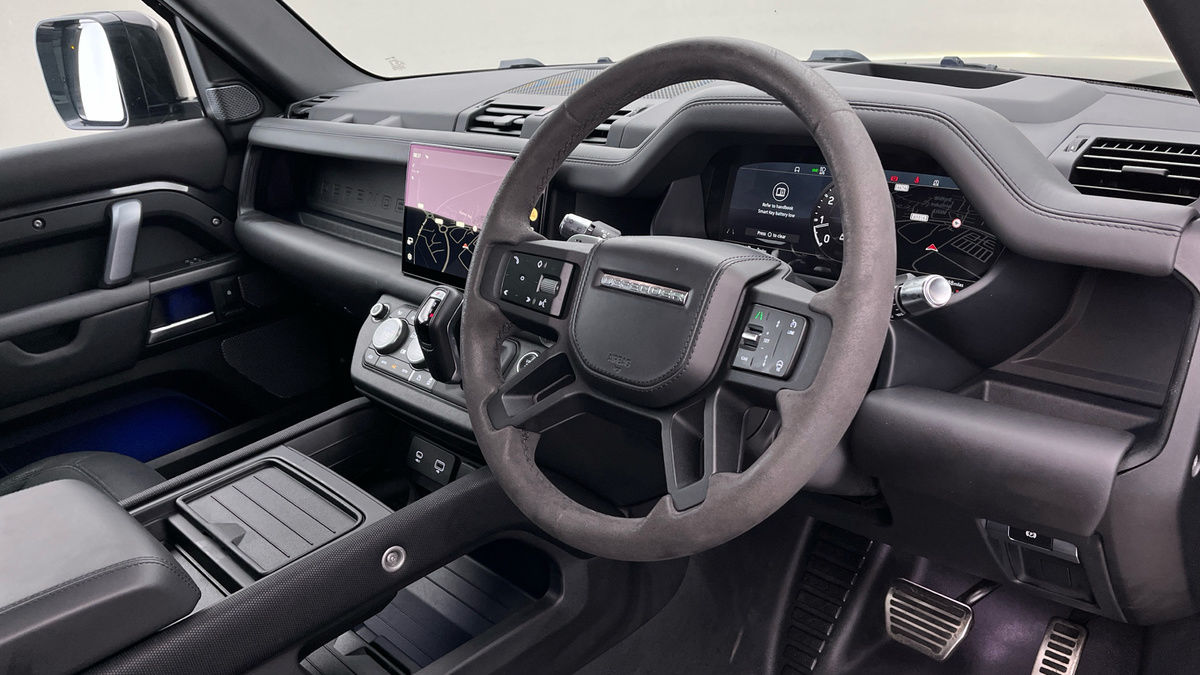 Land Rover Defender 110 Urban Image 9