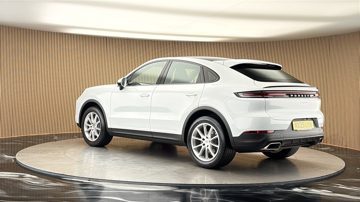More views of Porsche Cayenne
