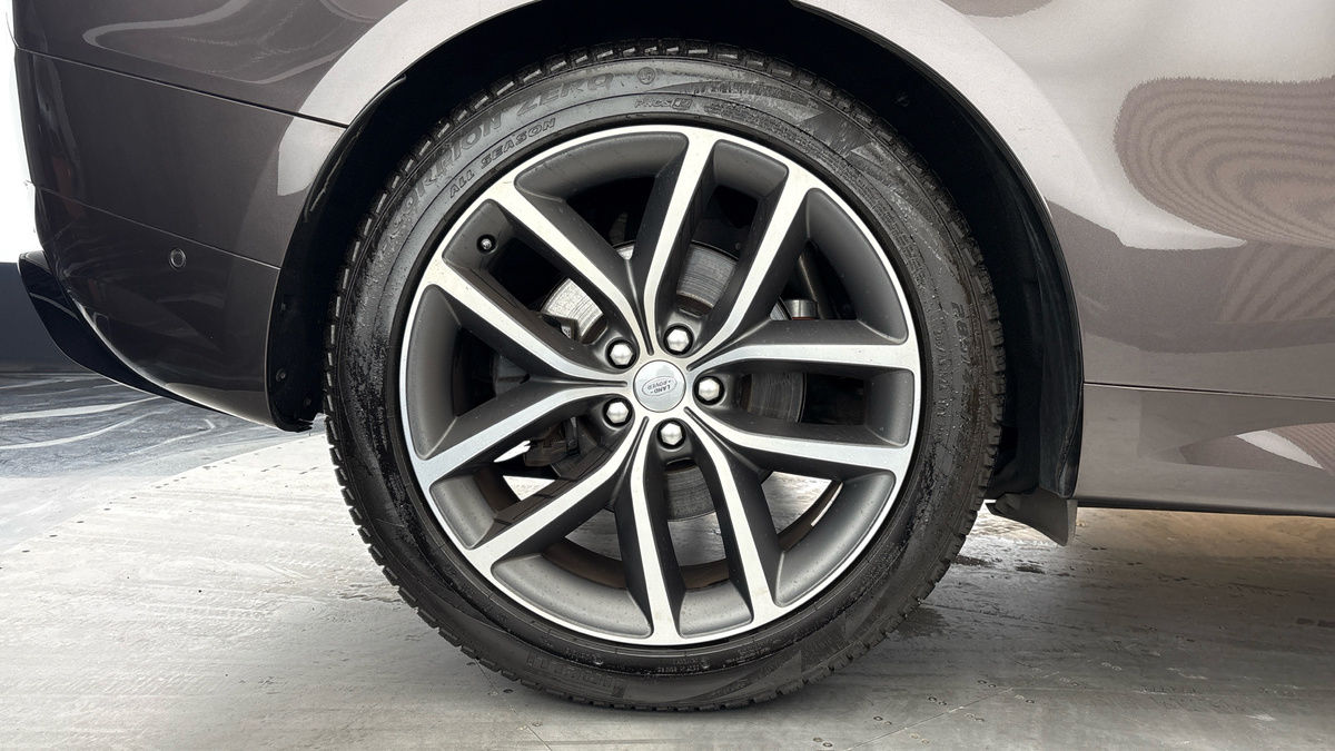 Land Rover Range Rover Sport Image 10
