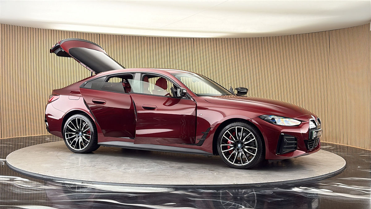 More views of BMW i4