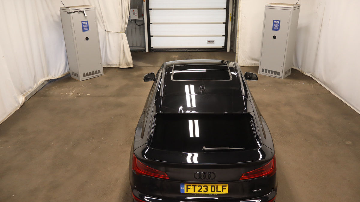 Audi Q5 Image 8