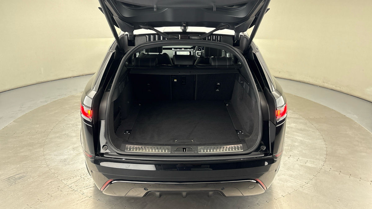 Land Rover Range Rover Velar Image 11