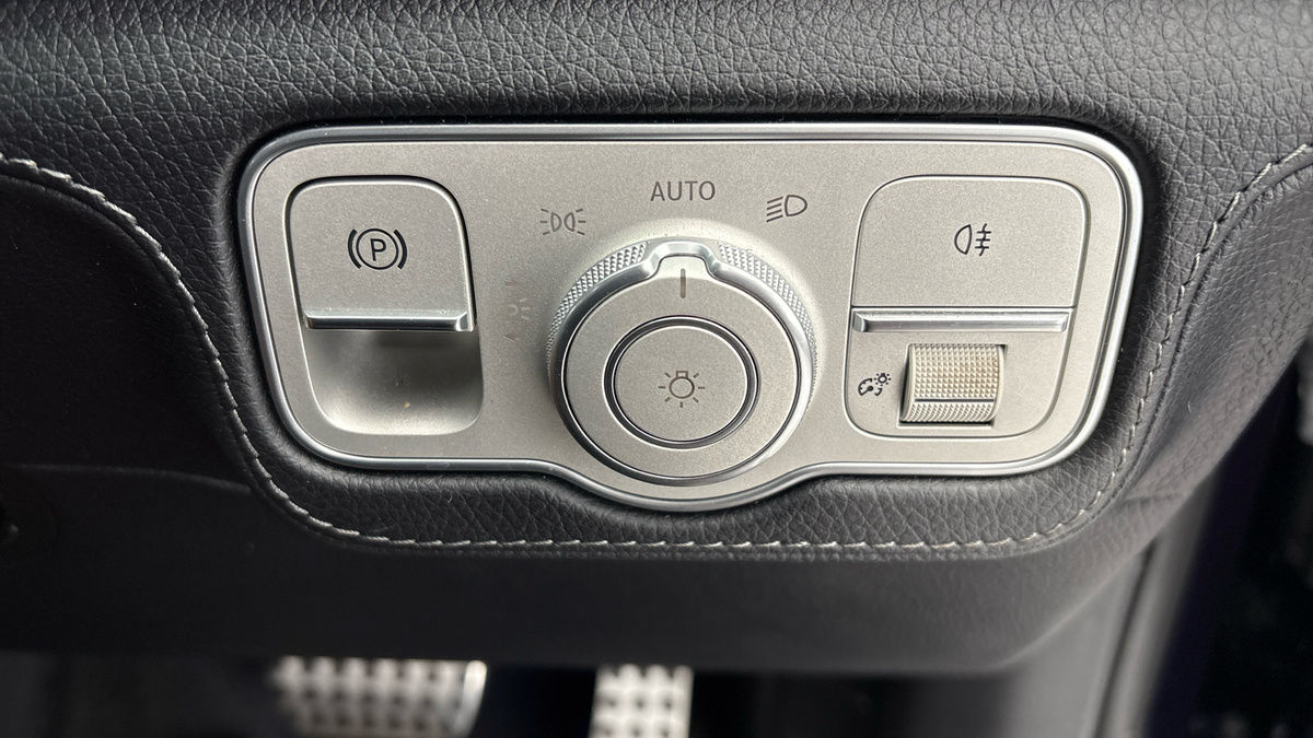 Mercedes-Benz GLE Image 30