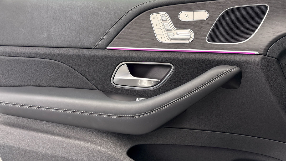 Mercedes-Benz GLE Image 19