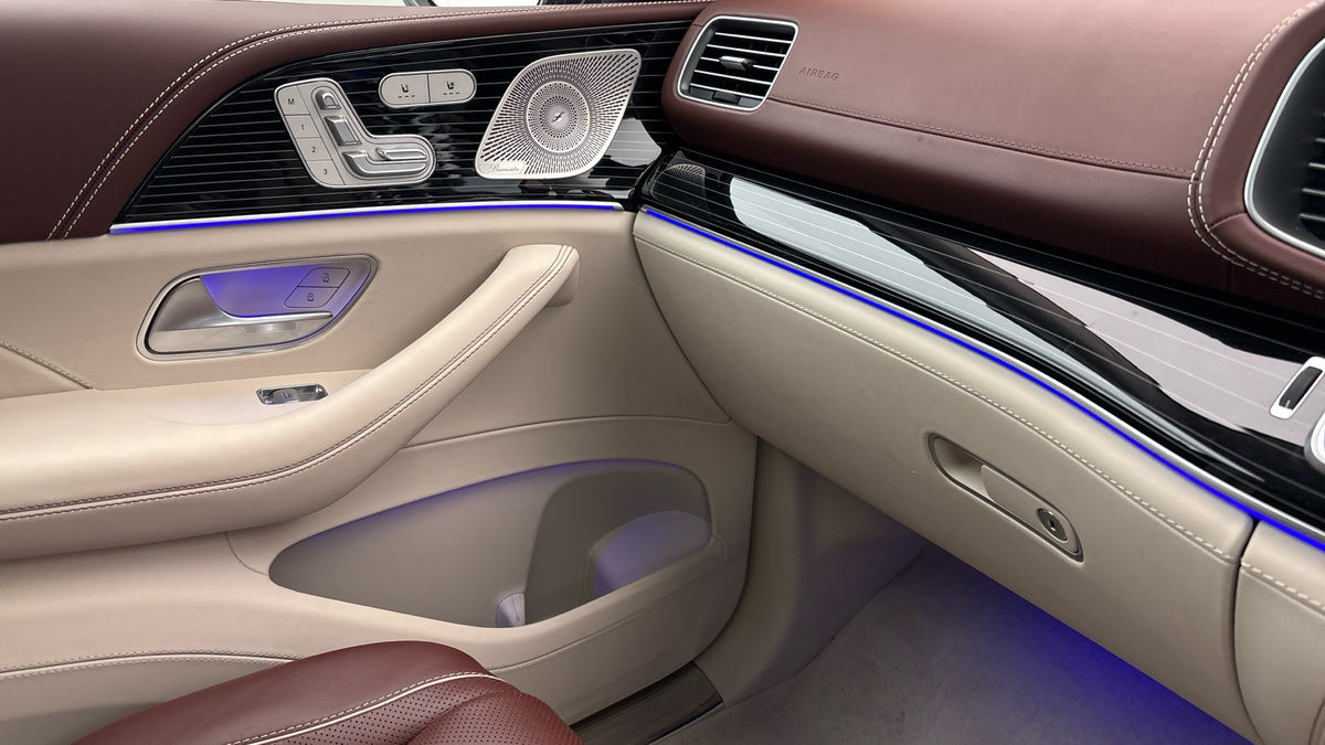 Mercedes-Benz Maybach GLS Image 27