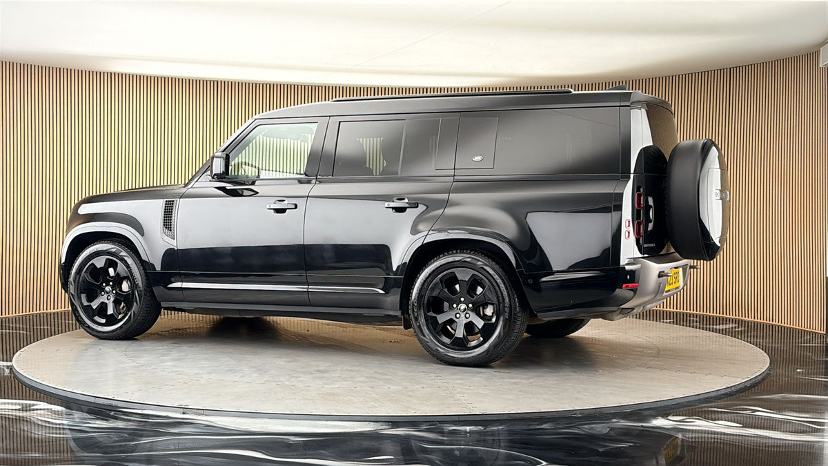 More views of Land Rover Defender 130