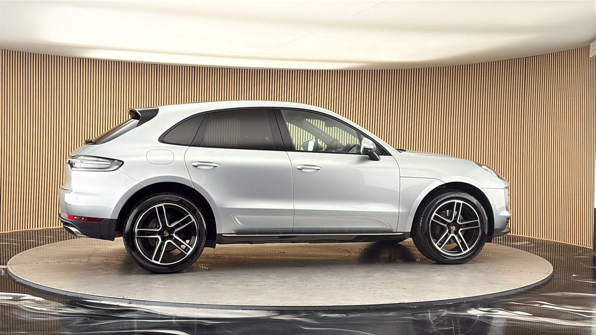 More views of Porsche Macan