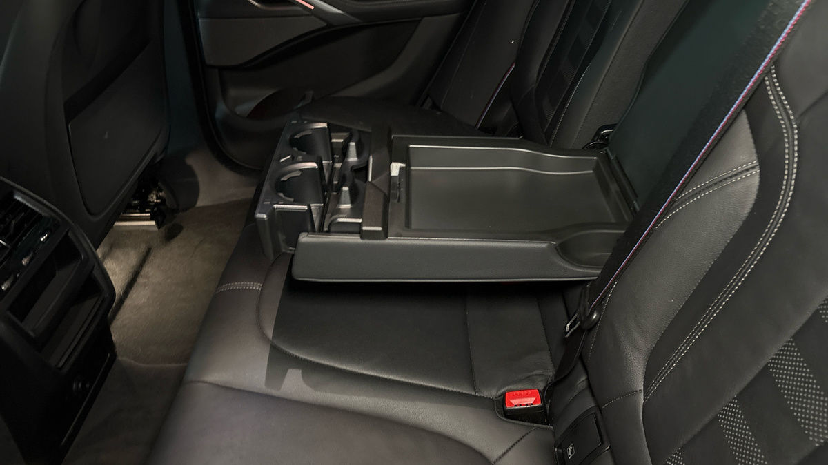 BMW X6 Image 9