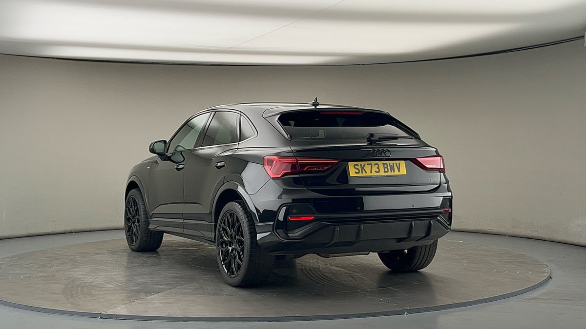 More views of Audi Q3