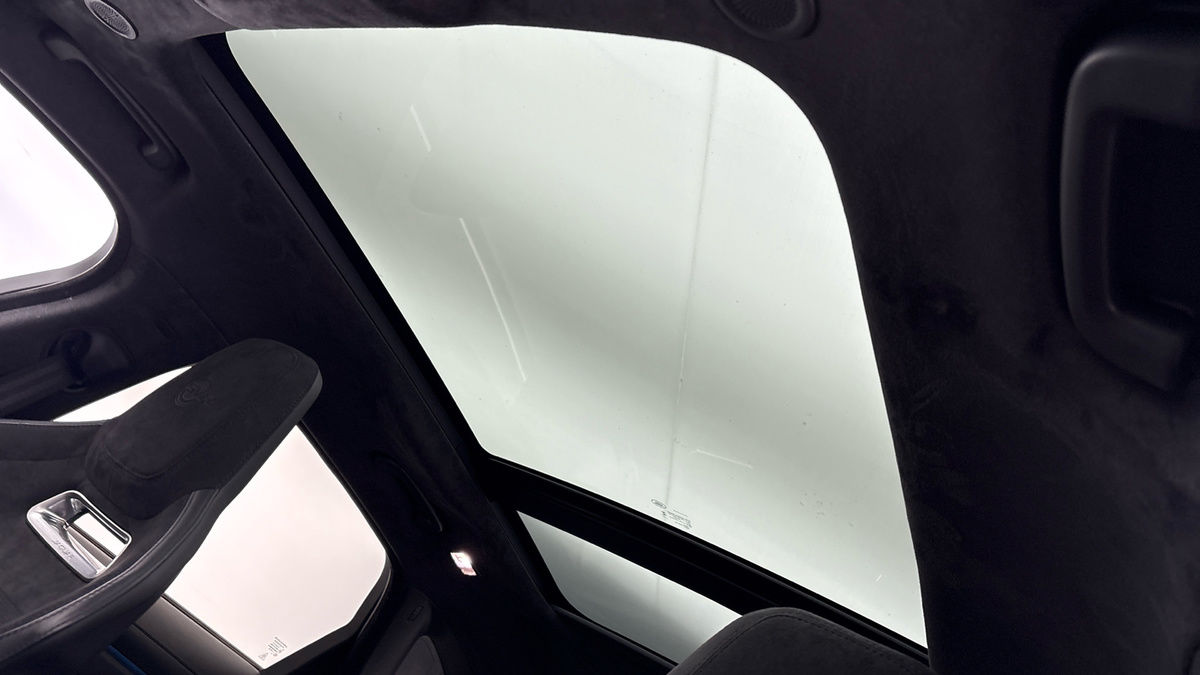 Jaguar F-PACE Image 6