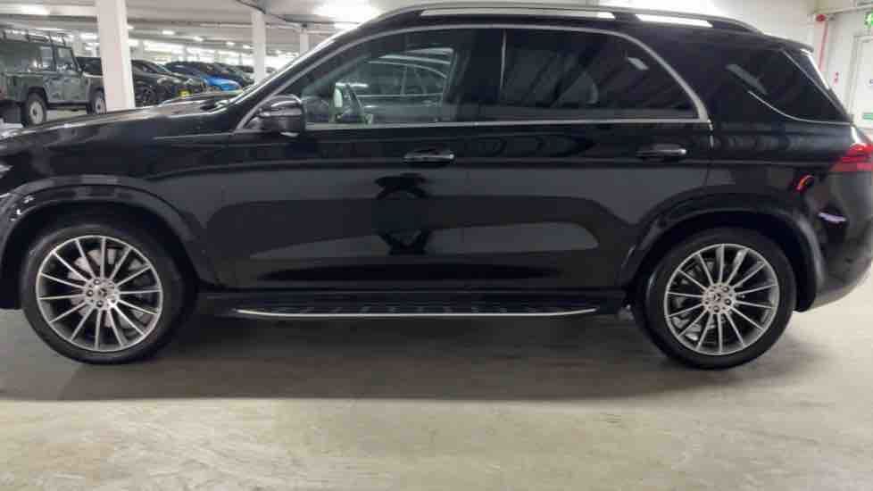 More views of Mercedes-Benz GLE
