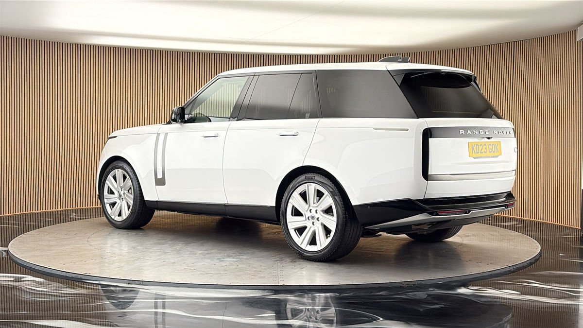 More views of Land Rover Range Rover