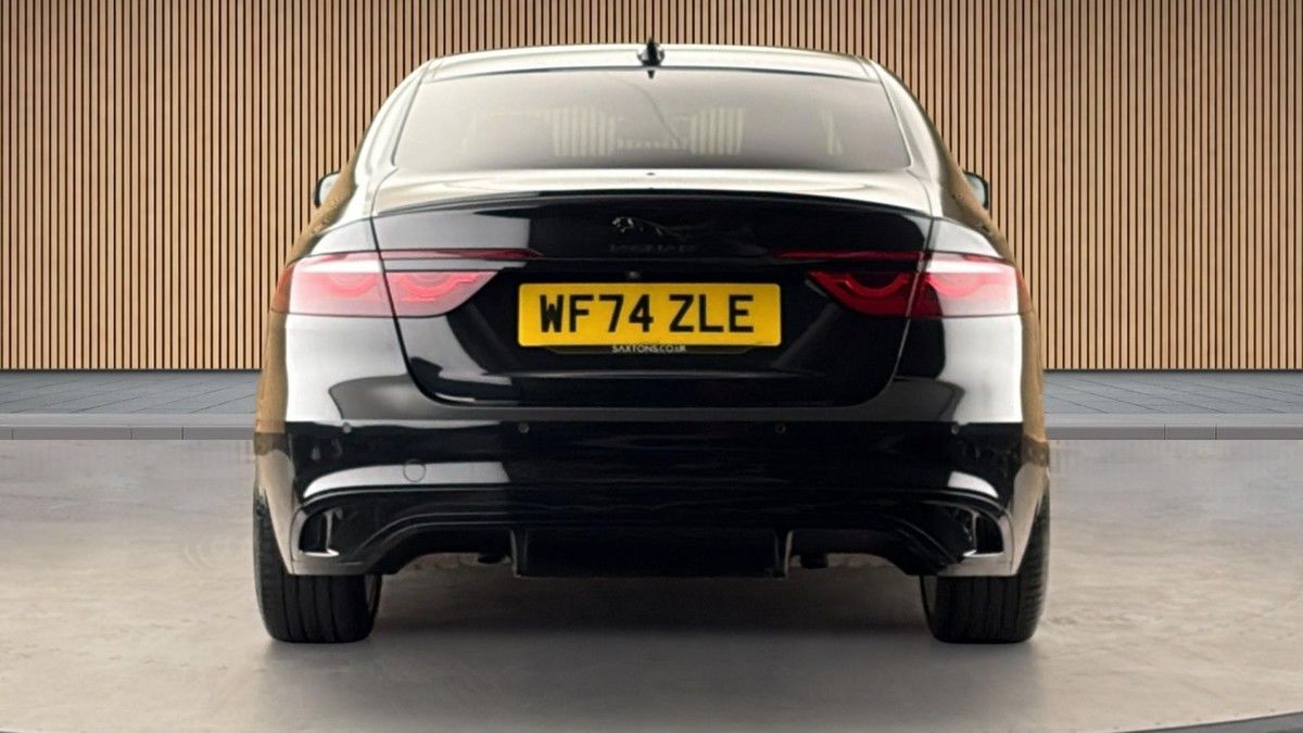Jaguar XF Image 4