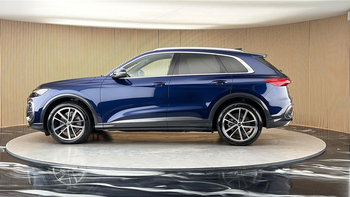 More views of Audi Q5