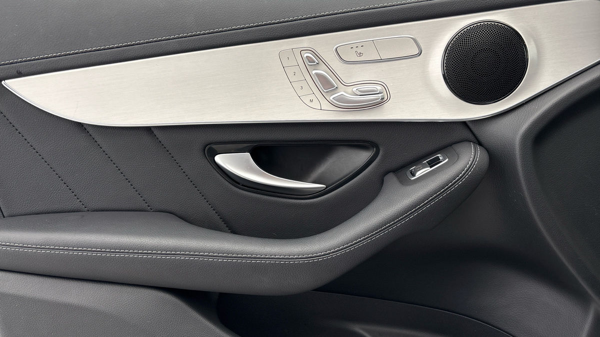 Mercedes-Benz GLC Image 19