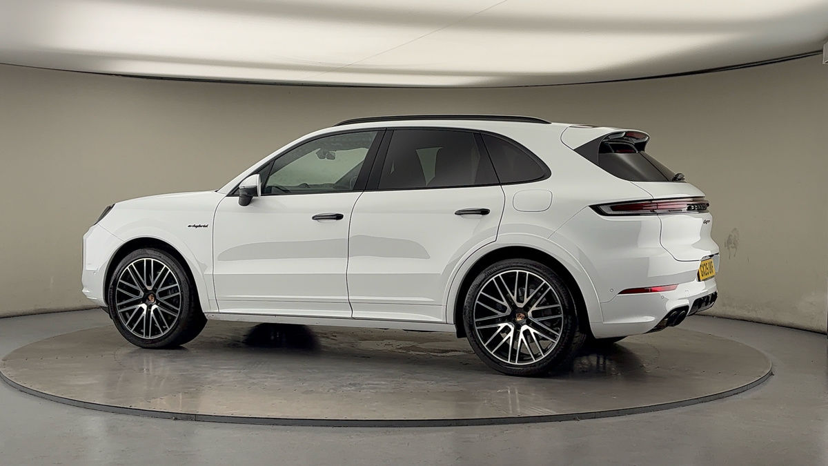 More views of Porsche Cayenne