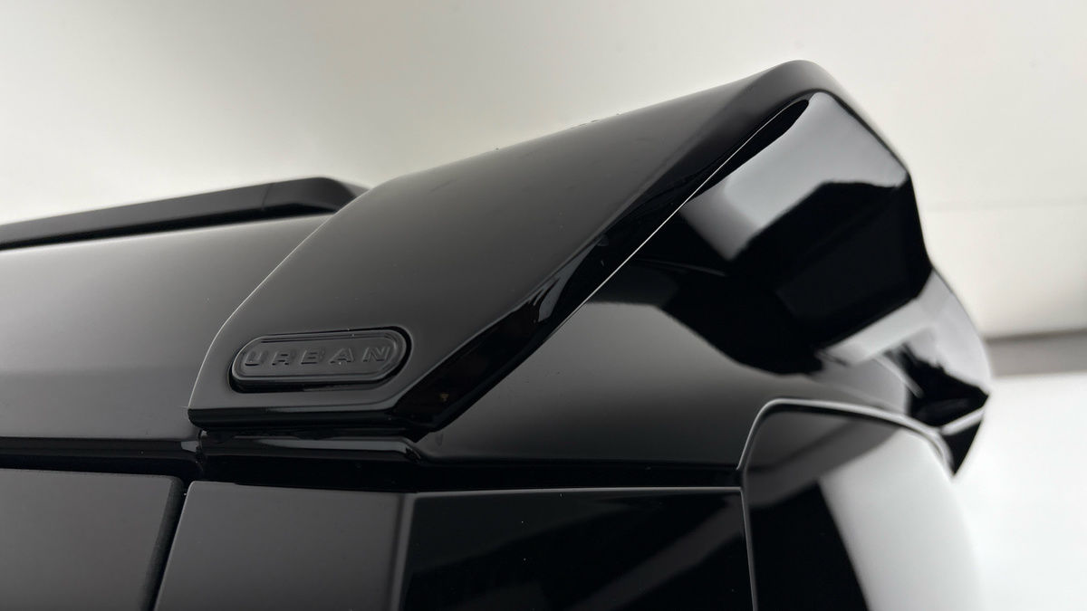 Land Rover Defender 90 Urban Image 28