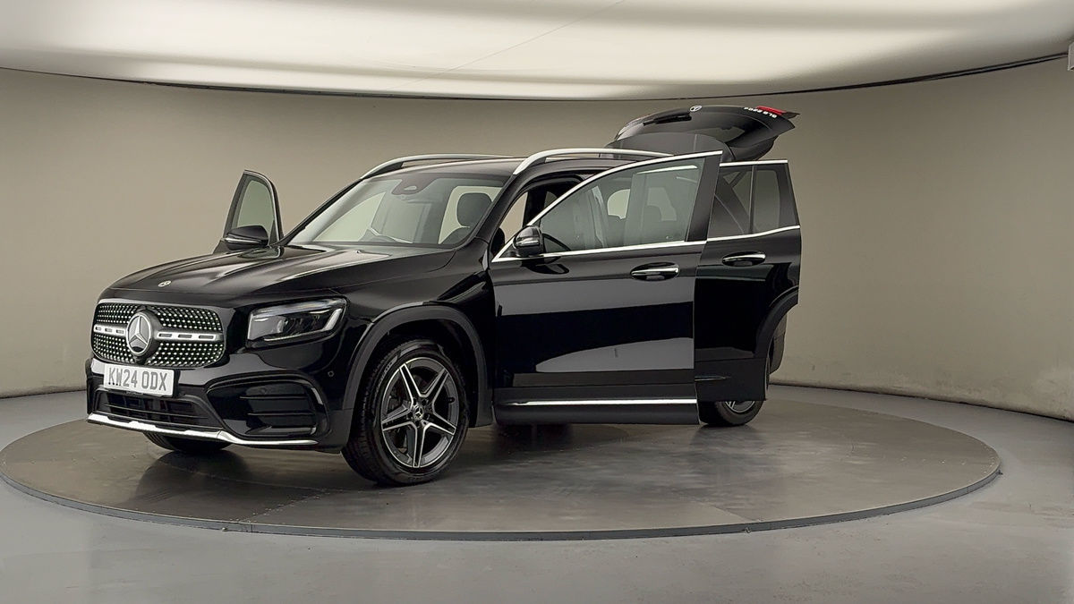 More views of Mercedes-Benz GLB