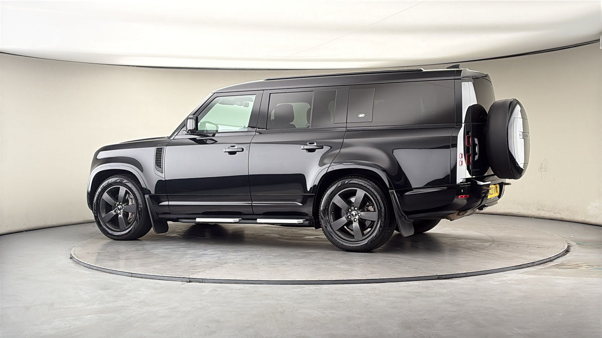 More views of Land Rover Defender 130