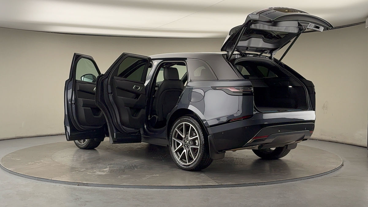 More views of Land Rover Range Rover Velar