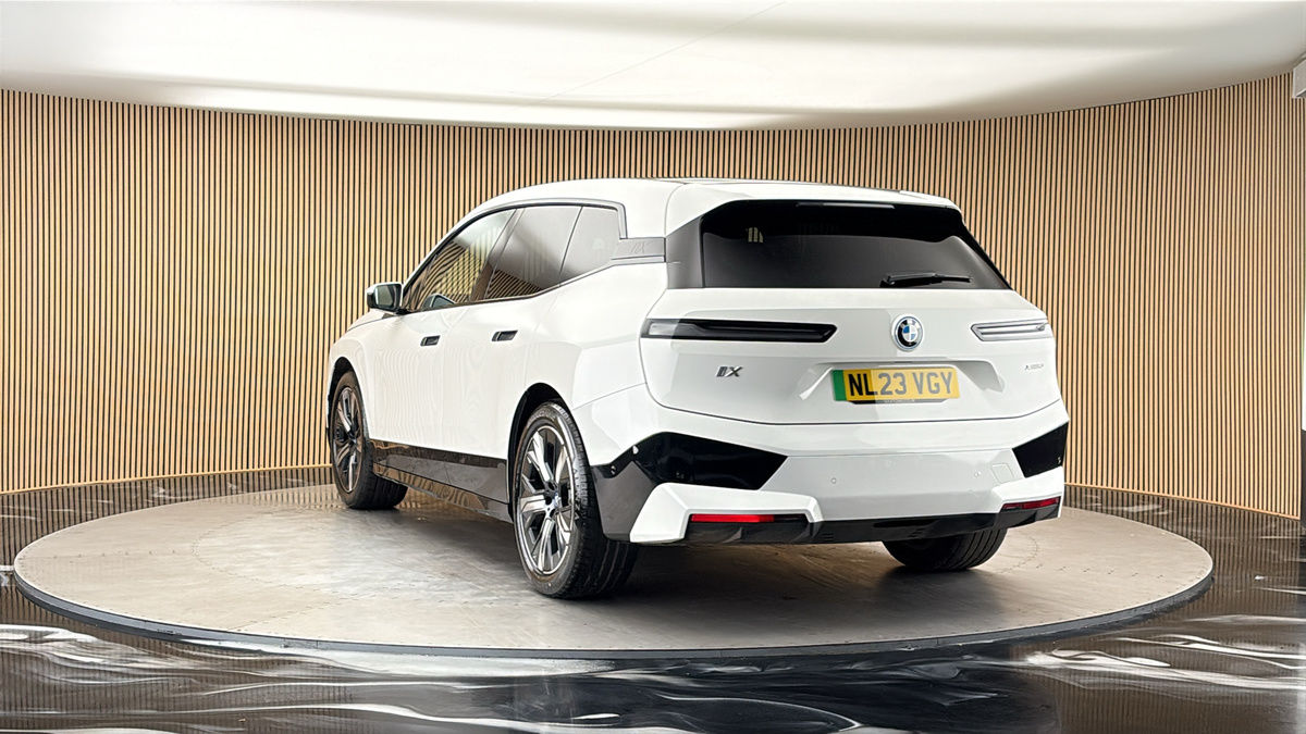 More views of BMW iX