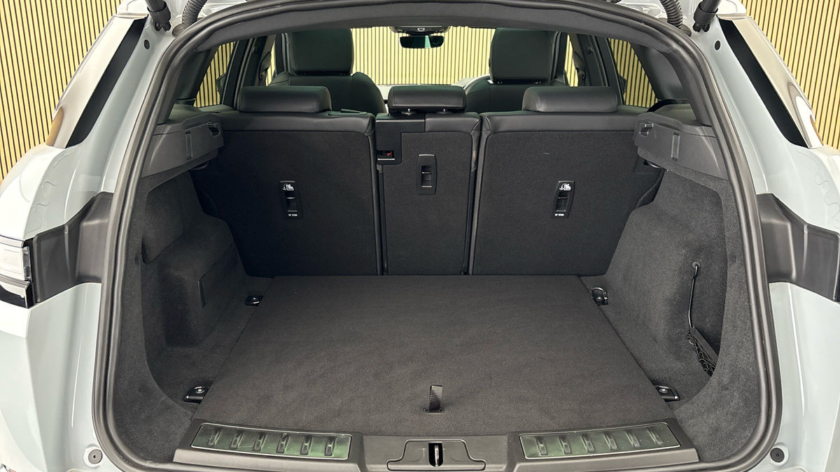Land Rover Range Rover Evoque Image 11