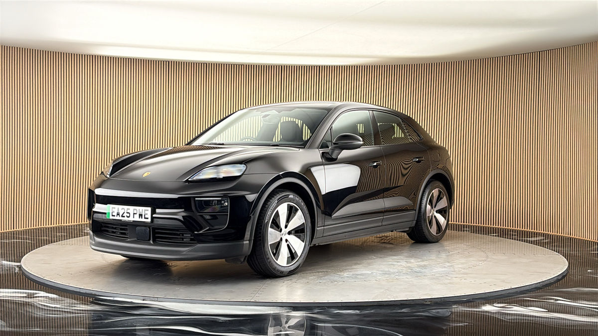 More views of Porsche Macan
