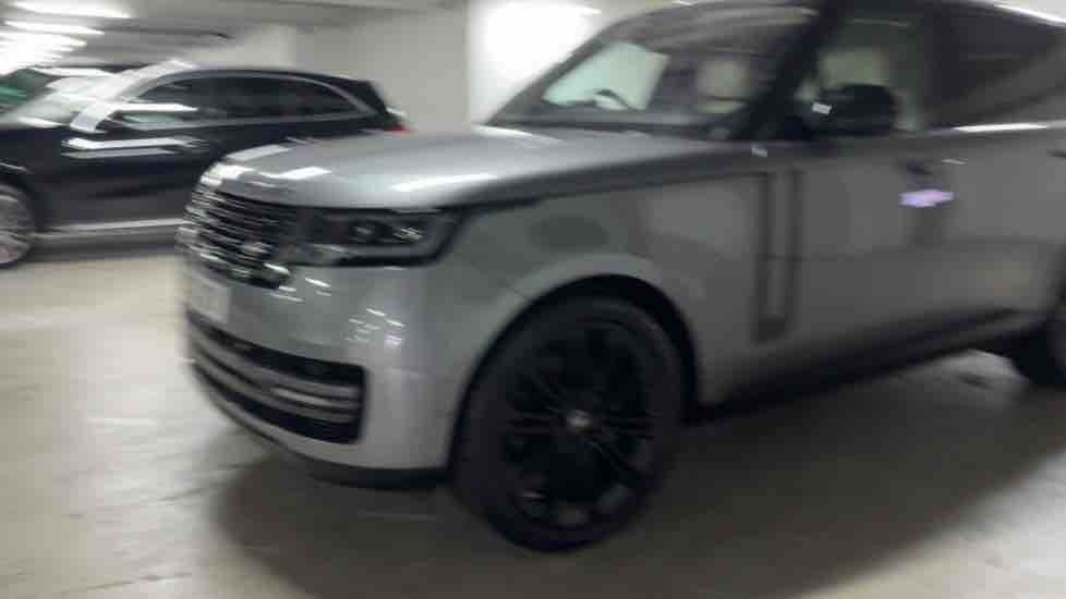 More views of Land Rover Range Rover