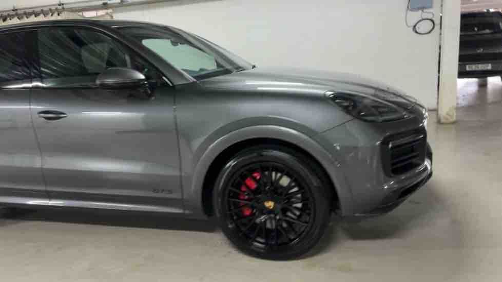 More views of Porsche Cayenne