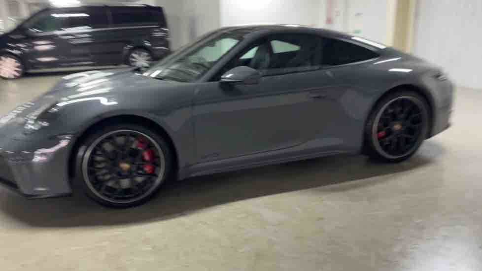More views of Porsche 911