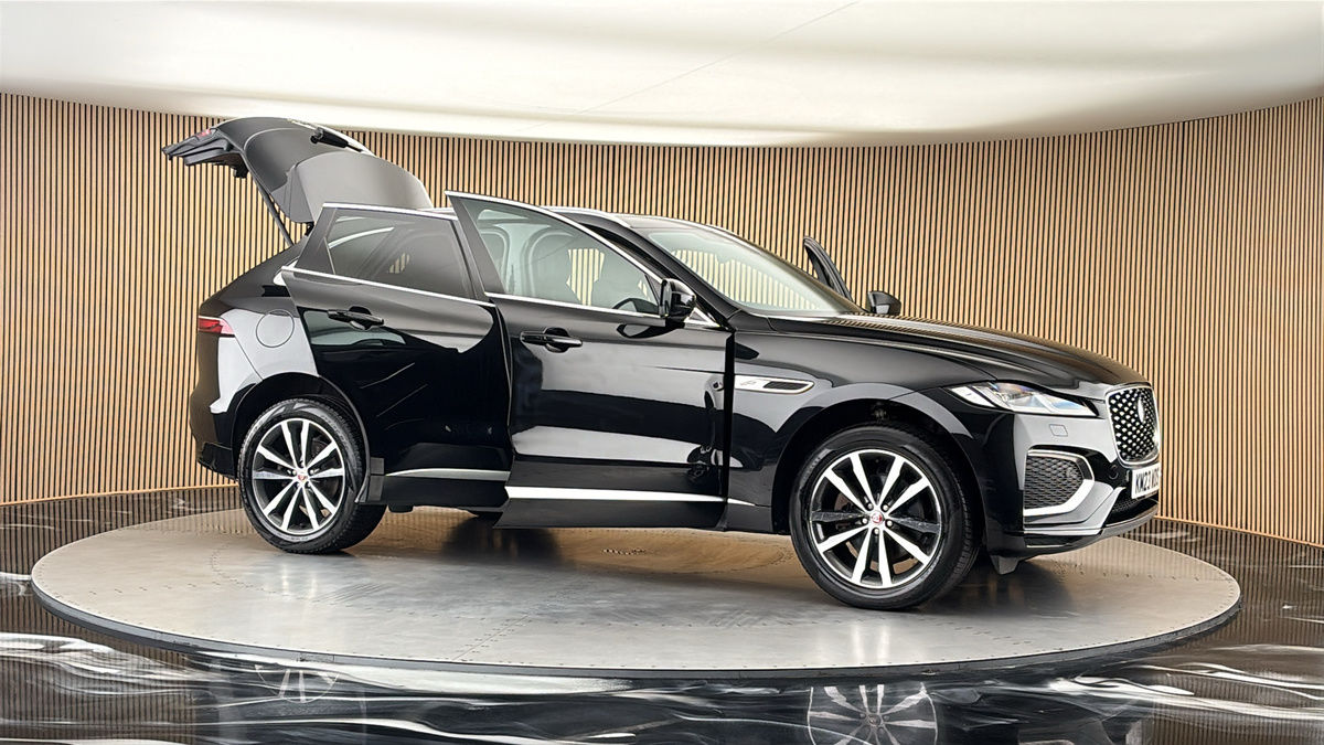More views of Jaguar F-PACE