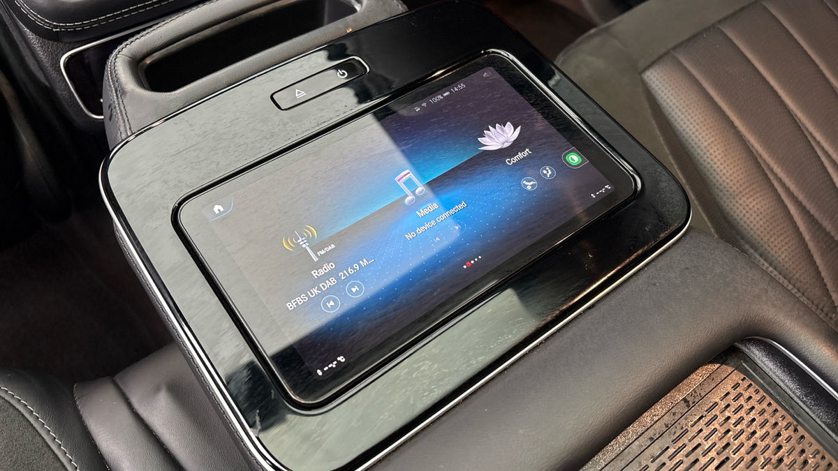 Mercedes-Benz GLS Image 37